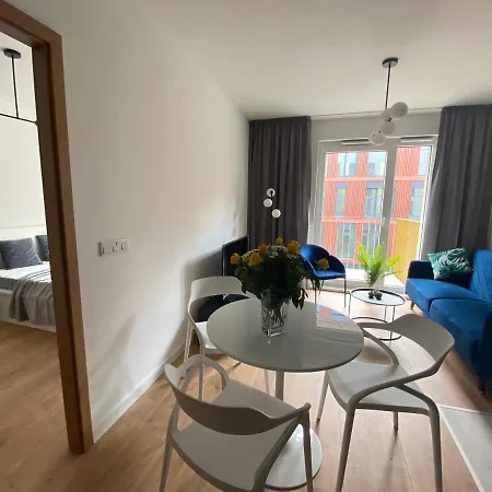 Apartamenty Fuzja - Komfortowe Mieszkania Blisko Centrum Lodzi Garaz Eksteriør bilde