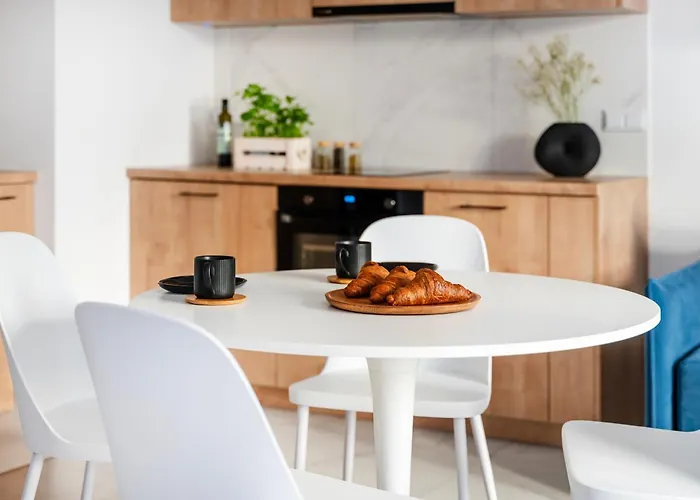 Apartamenty Fuzja - Komfortowe Mieszkania Blisko Centrum Lodzi Garaz