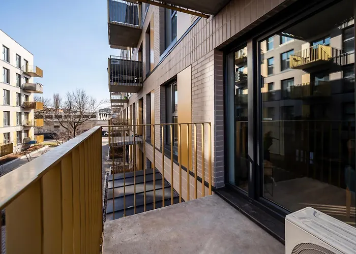 Apartamenty Fuzja - Komfortowe Mieszkania Blisko Centrum Lodzi Garaz