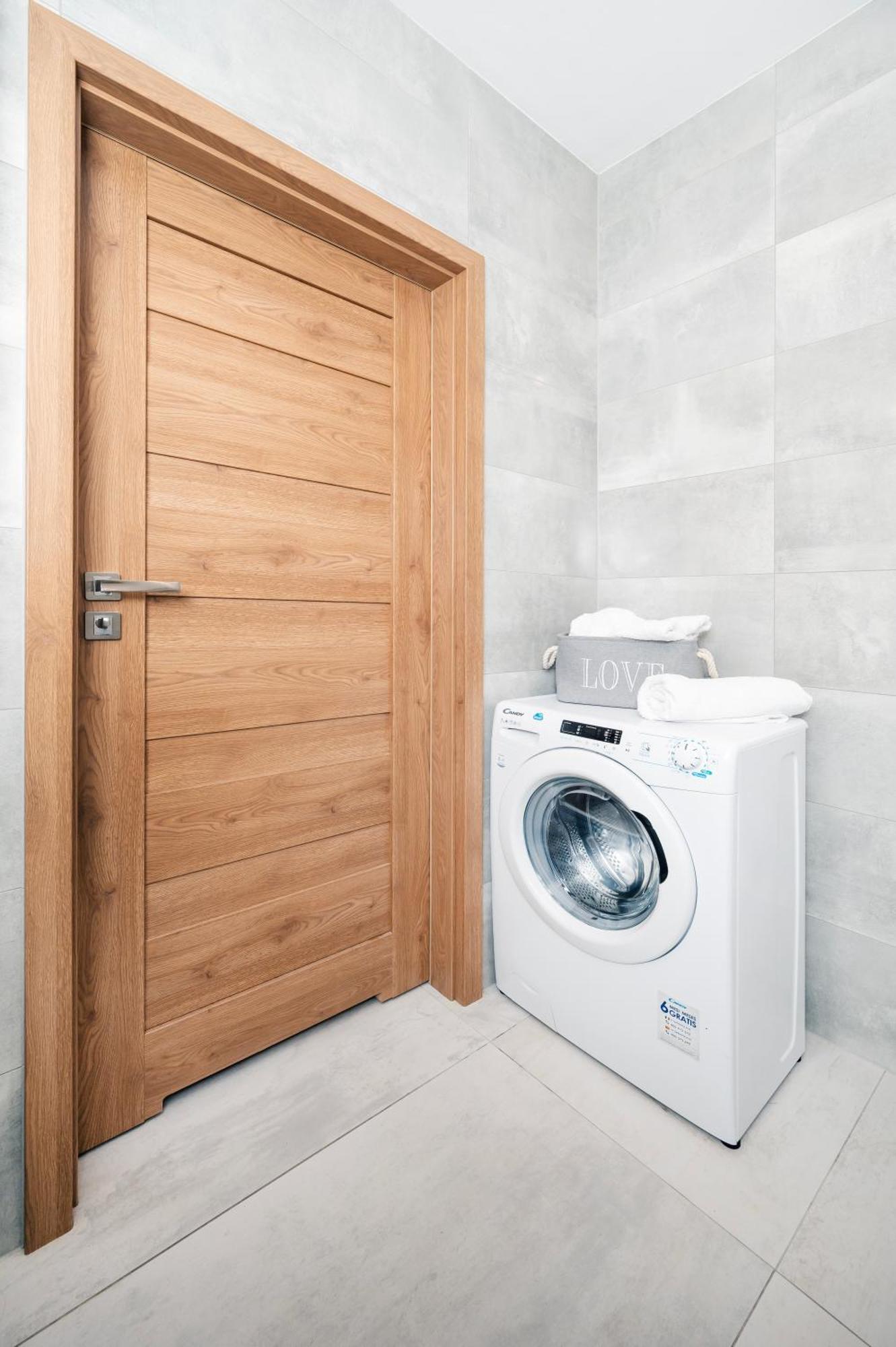 Apartment Fuzja - Komfortowe Mieszkania Blisko Centrum Lodzi Garaz