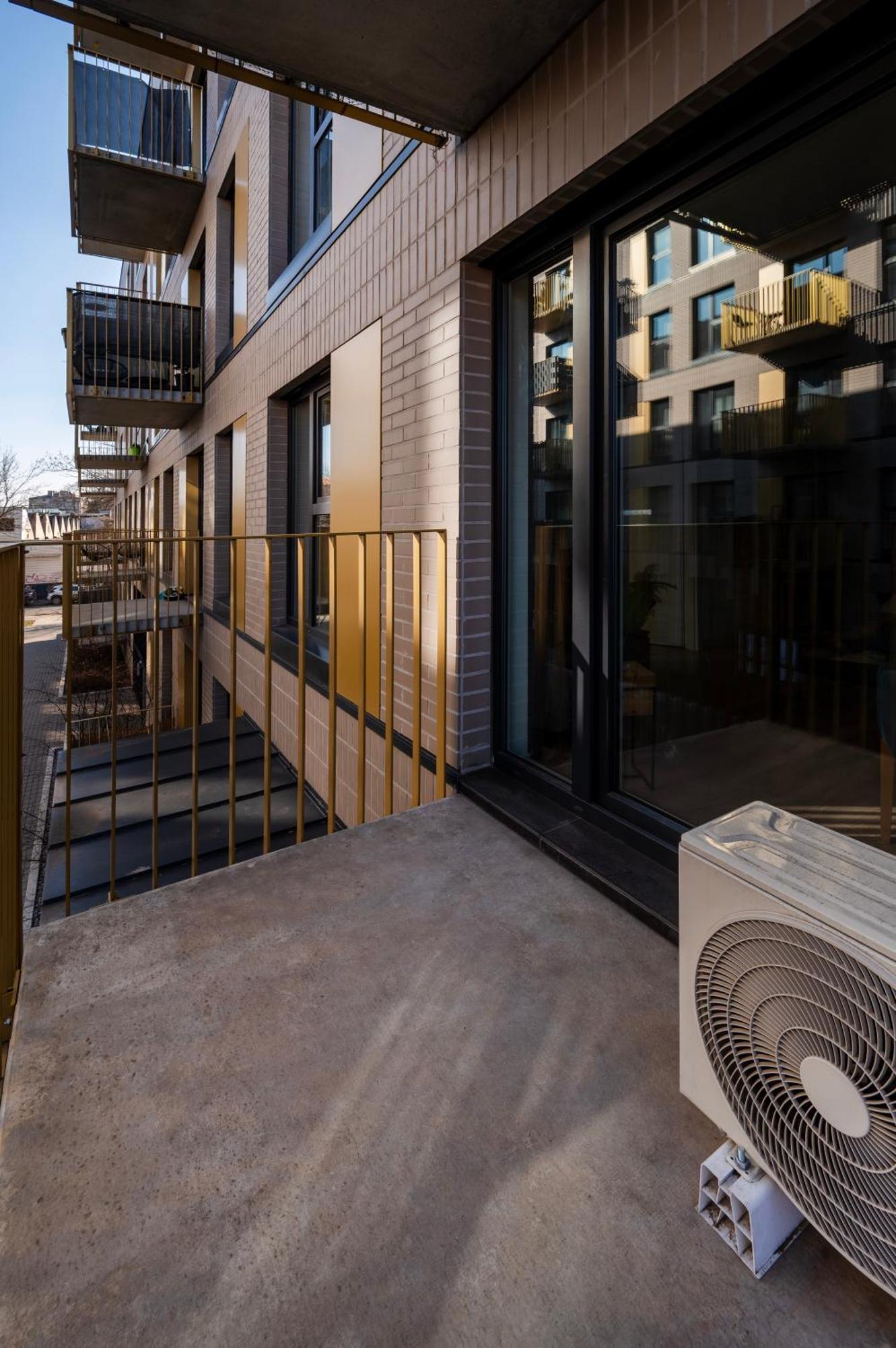 Fuzja - Komfortowe Mieszkania Blisko Centrum Lodzi Garaz Apartment